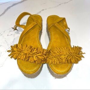 Pull & bear yellow fringe sandals
